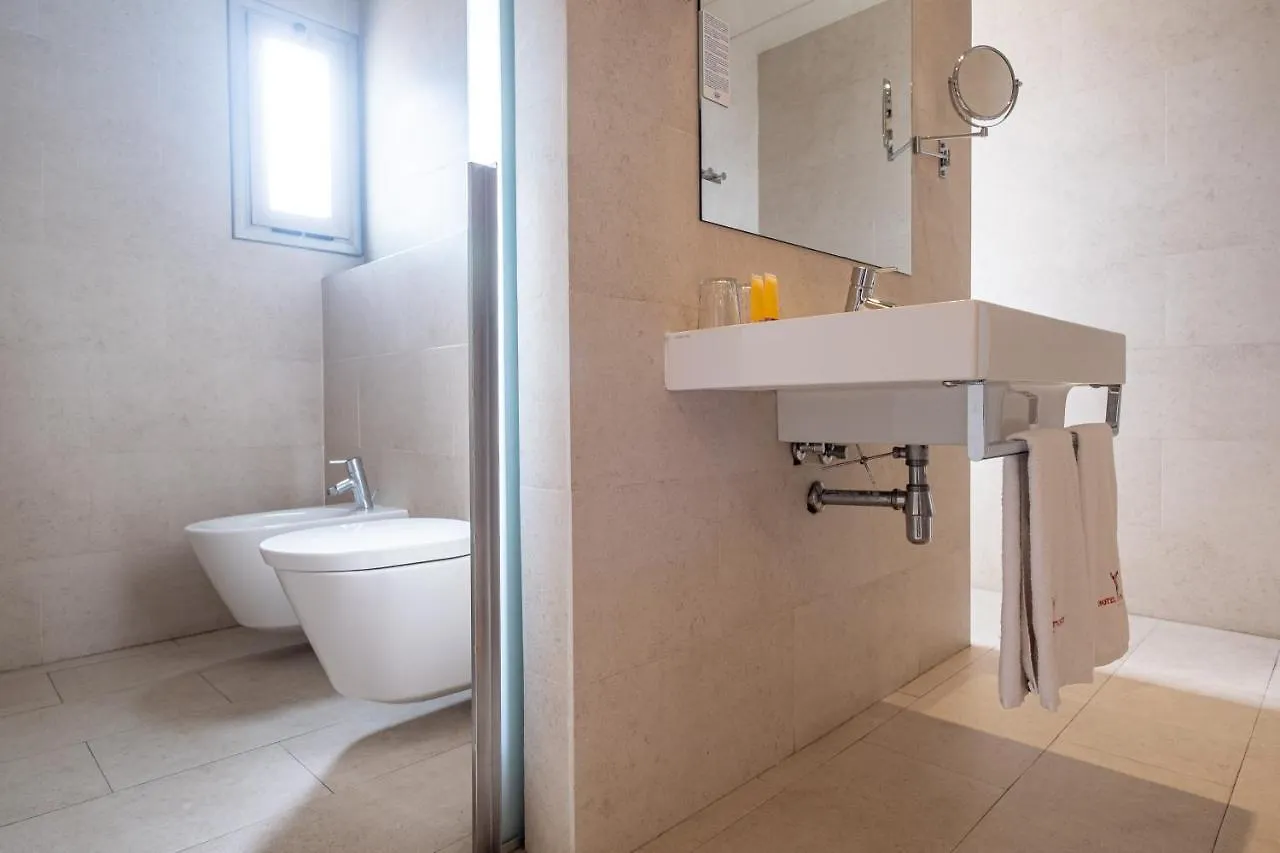 Hotel Turin Barcelona 3*,